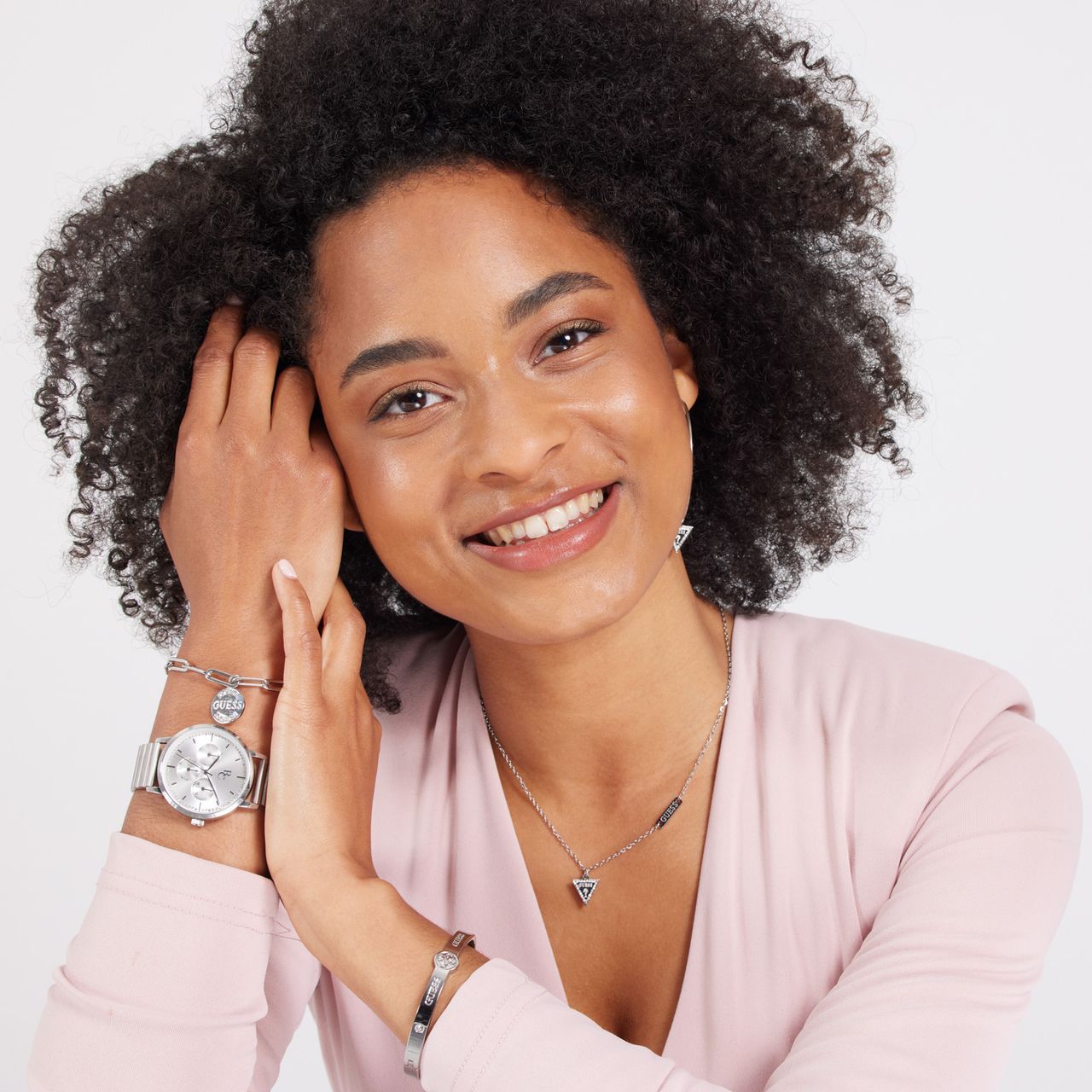 Guess stainless steel oorbellen triangle 50mm