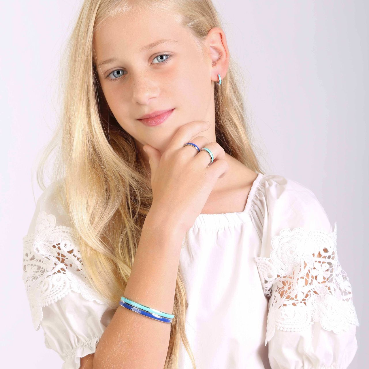 Gerecycled stalen kinderarmband met emaille aqua