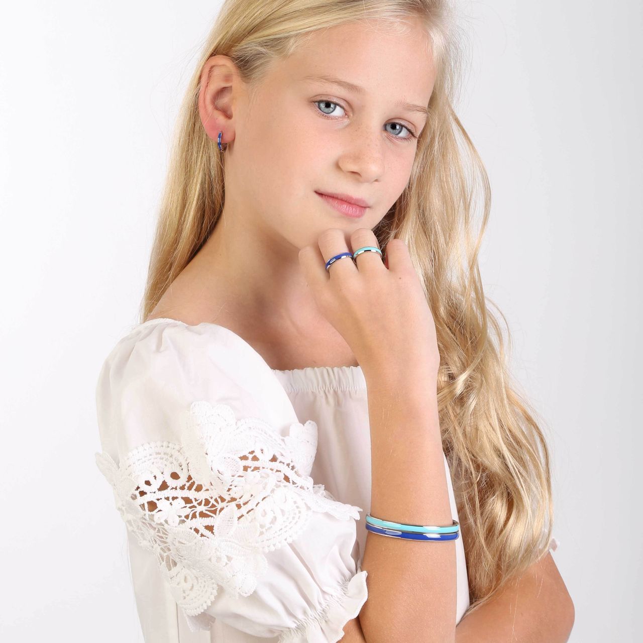 Gerecycleerd stainless steel kinderring met emaille aqua