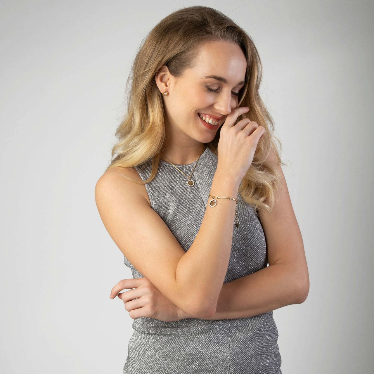 Guess stalen goldplated oorknoppen met kristal voor dames