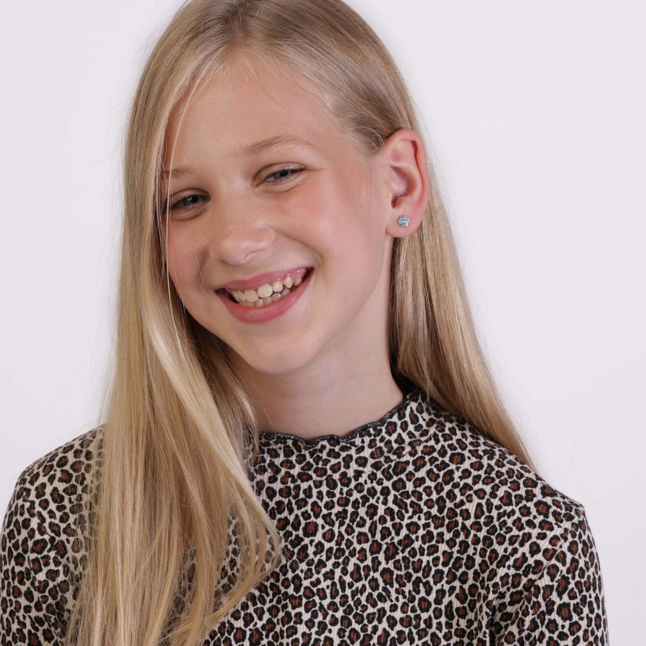 Zilveren kinderoorbellen hondenpoot aqua kristal