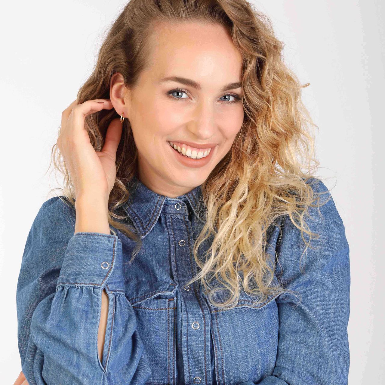 Zilveren goldplated oorringen met geboortesteen voor dames