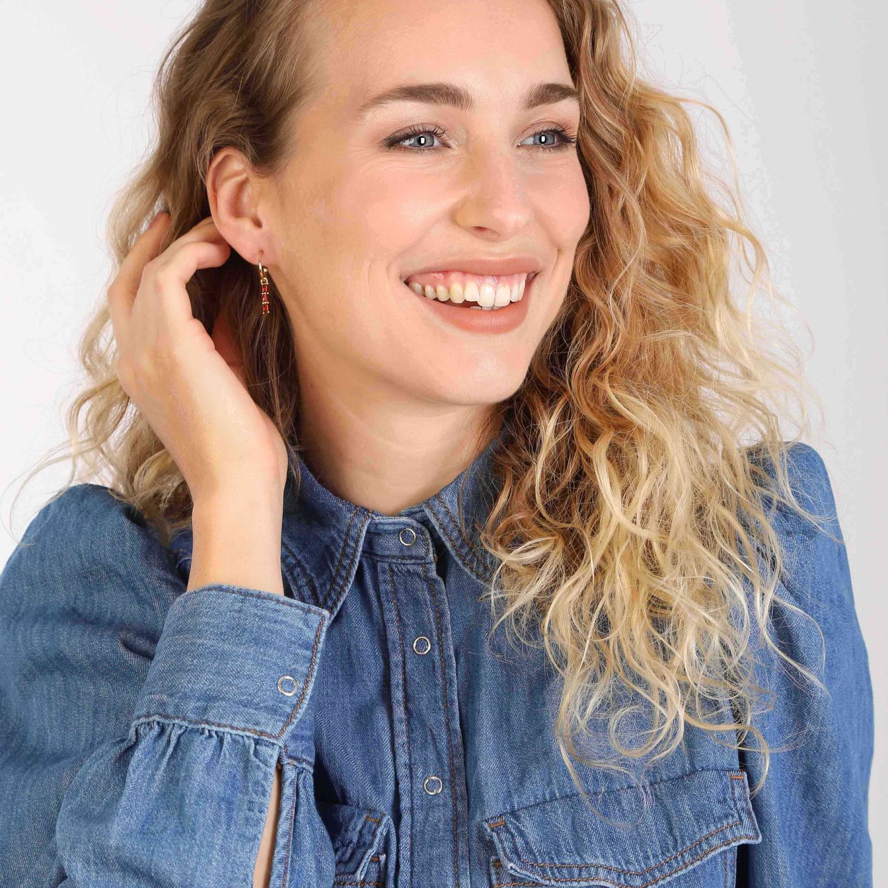 Zilveren goldplated oorbelhanger met geboortesteen voor dames