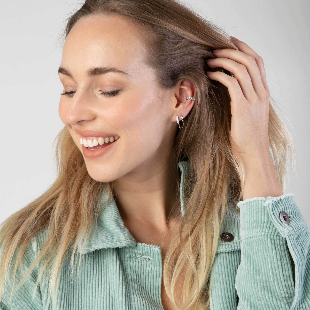 Zilveren earcuff gourmetschakel