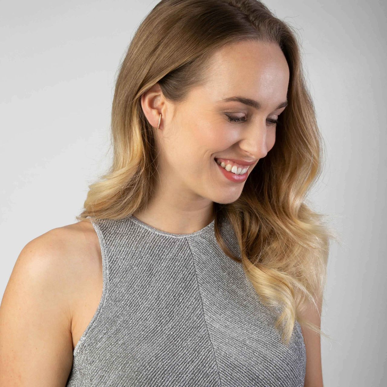 Zilveren goldplated suspender oorbel met zirkonia voor dames