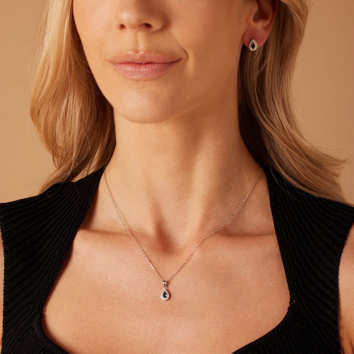 Zilveren set druppel met blauwe zirkonia