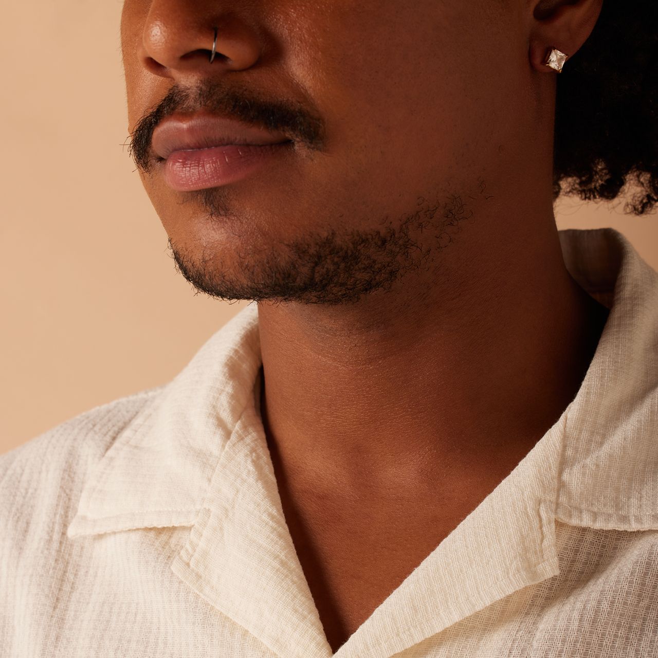 Gerecycled stalen oorknoppen goldplated met vierkante zirkonia 6mm voor heren