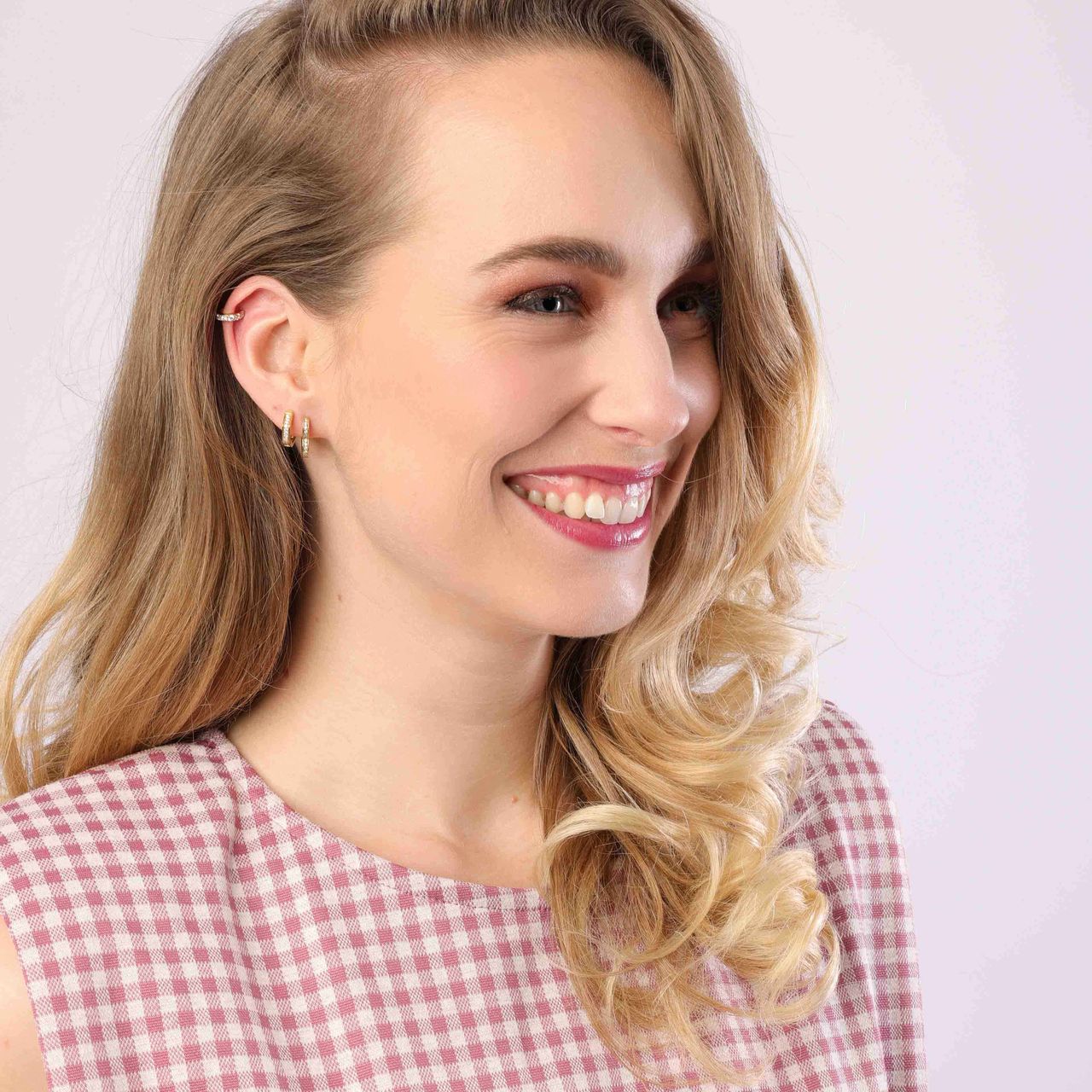 Zilveren helix earcuff goldplated zirkonia