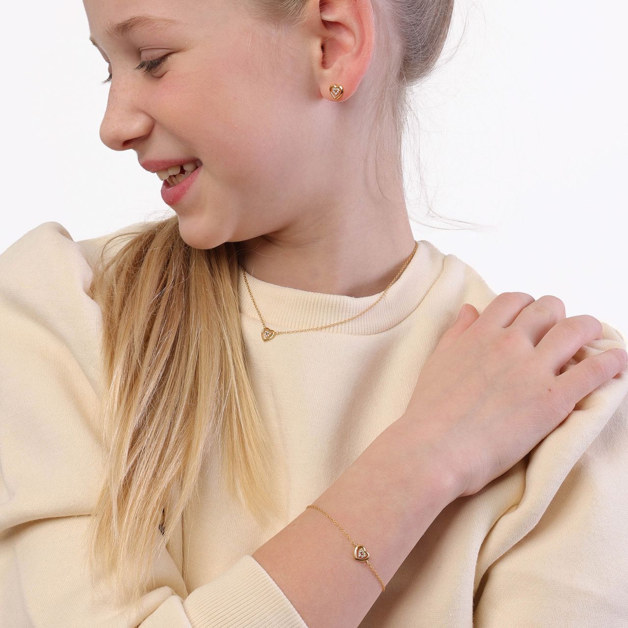 Zilveren goldplated kinderketting met hanger hart met zirkonia