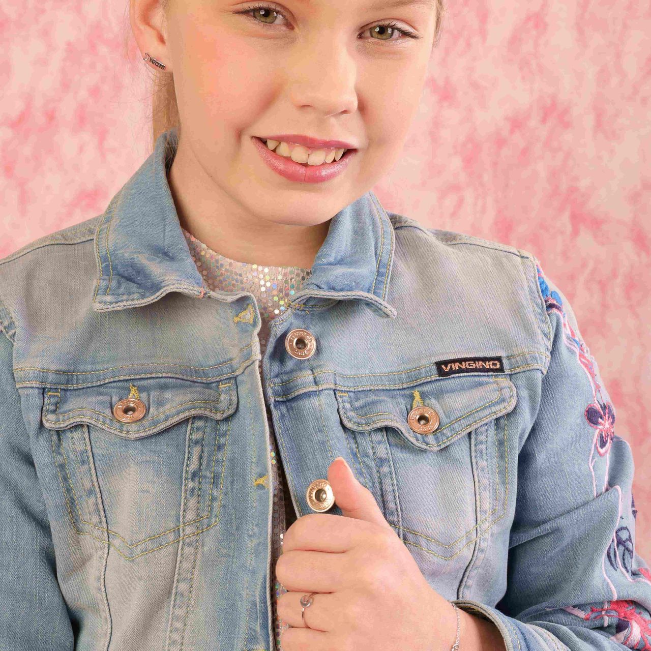 Zilveren oorknop dream