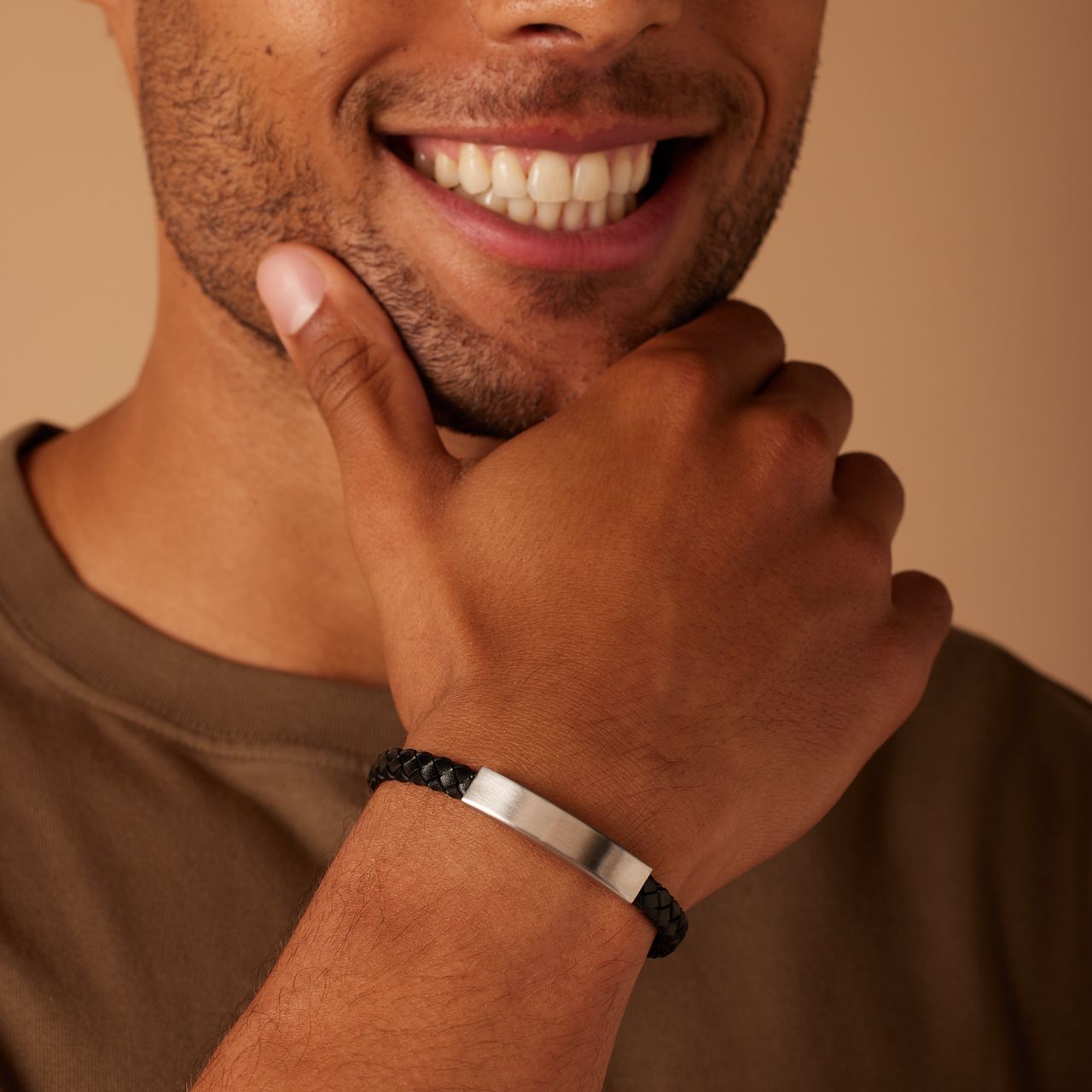 Gerecycled stainless steel heren plaatarmband mat zwart