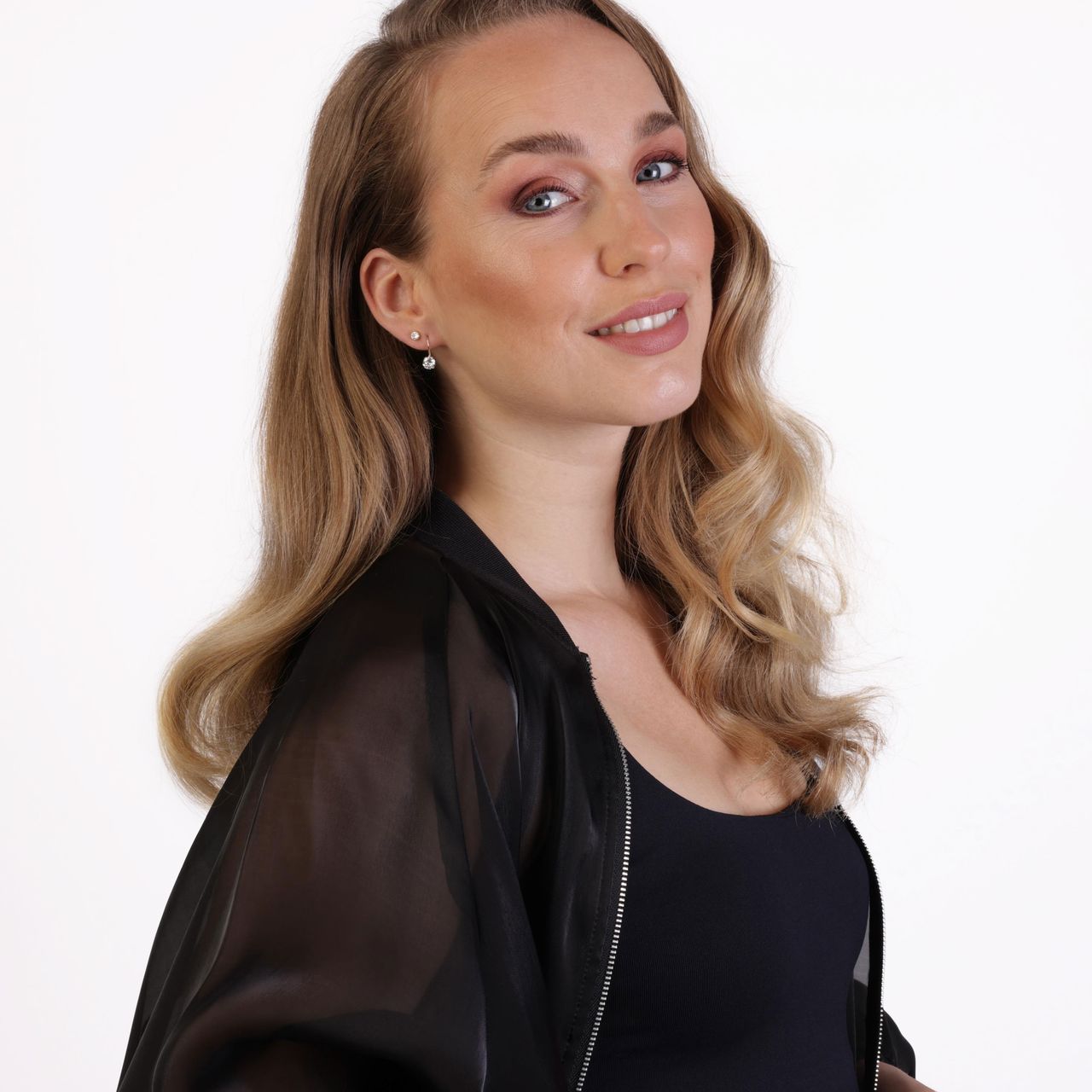 14 karaat geelgouden oorhangers zirkonia 6mm voor dames