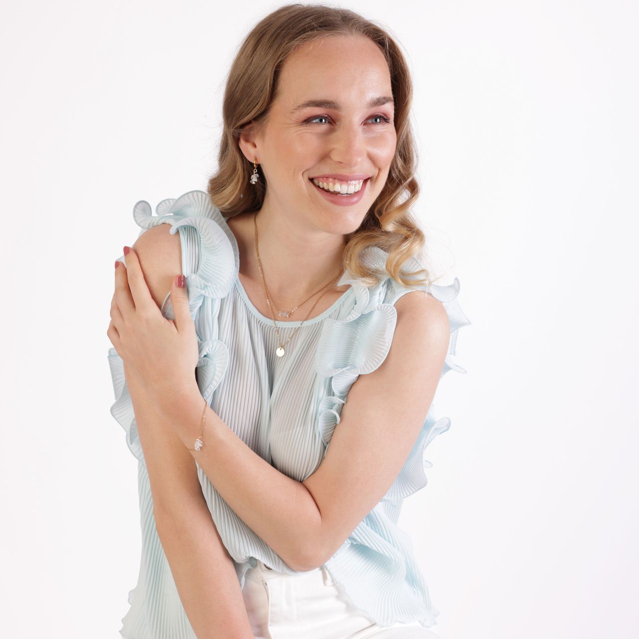 Stainless steel goldplated oorringen met  hanger met maansteen voor dames