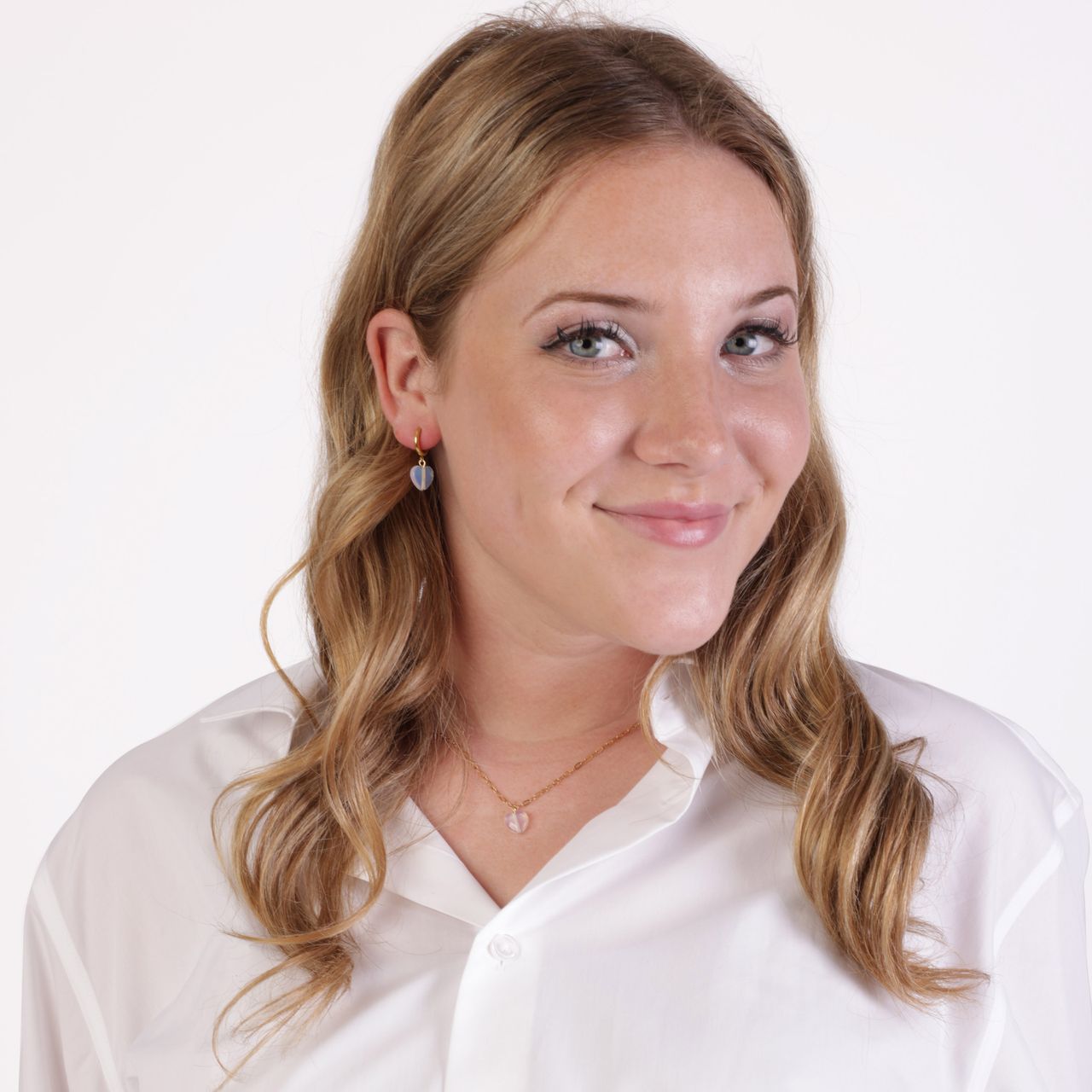 Stainless steel goldplated oorringen met hanger hart met maansteenvoor dames