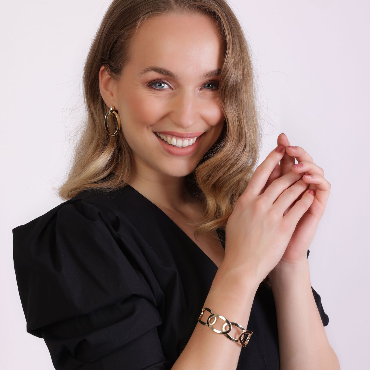 Ohrringe, 585 Gelbgold, 2 ovale Zierelemente