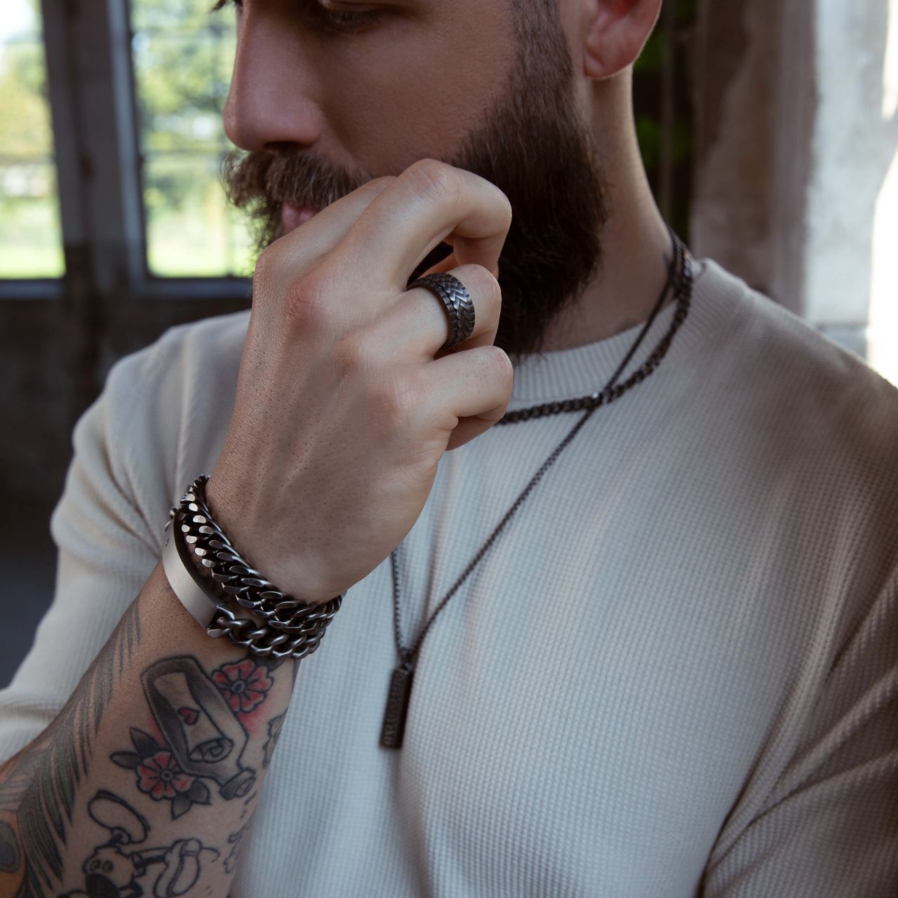 Herrenarmband, Edelstahl, Plättchen, Zirkonia, schwarz, Antik-Stil