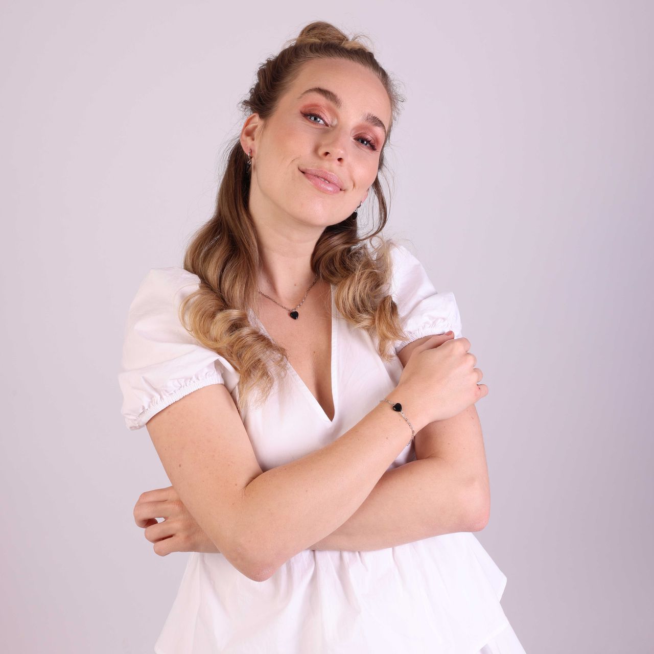 LuLu Jewels stalen oorringen met hart zwarte obsidiaan voor dames