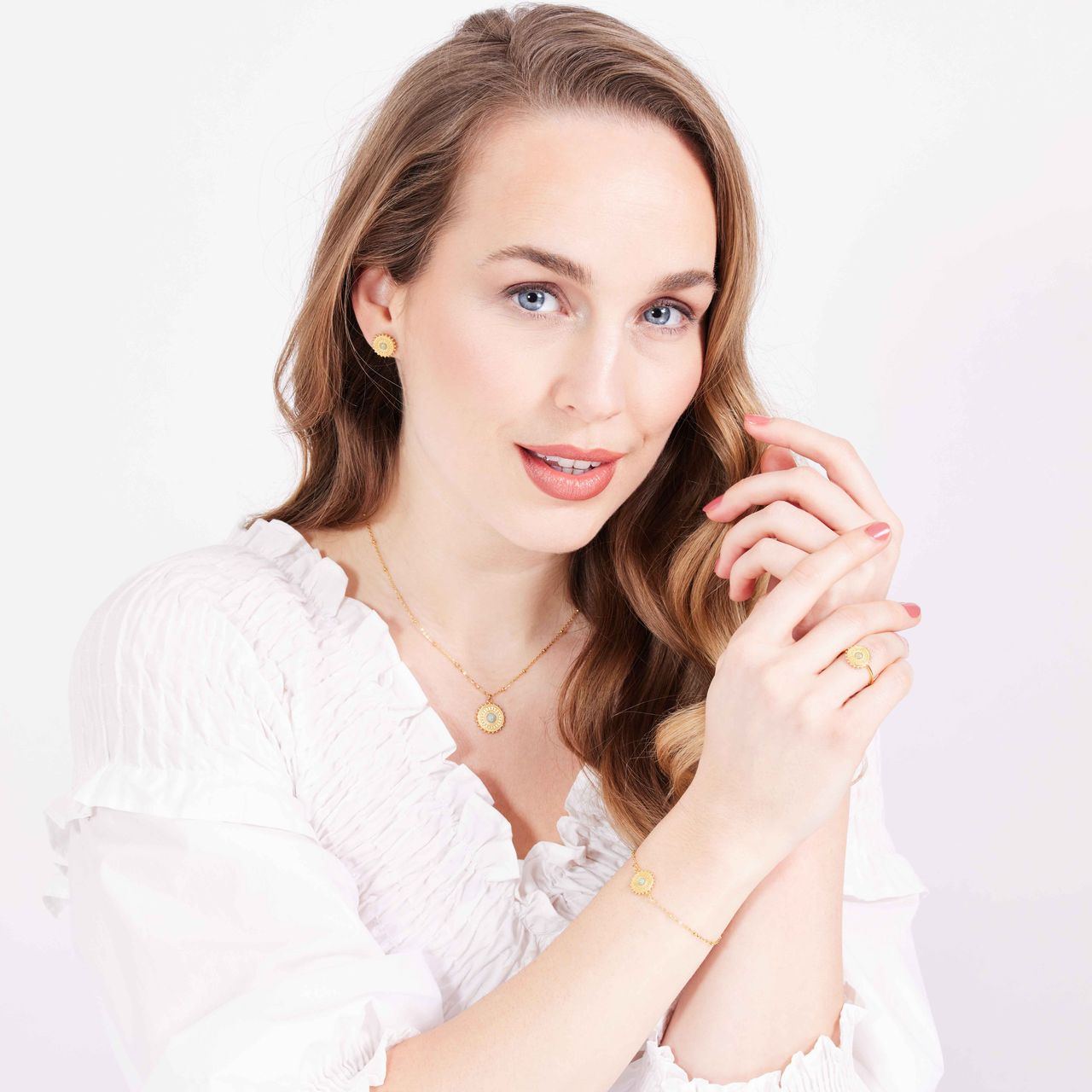 Stainless steel goldplated ring met chalcedoon voor dames