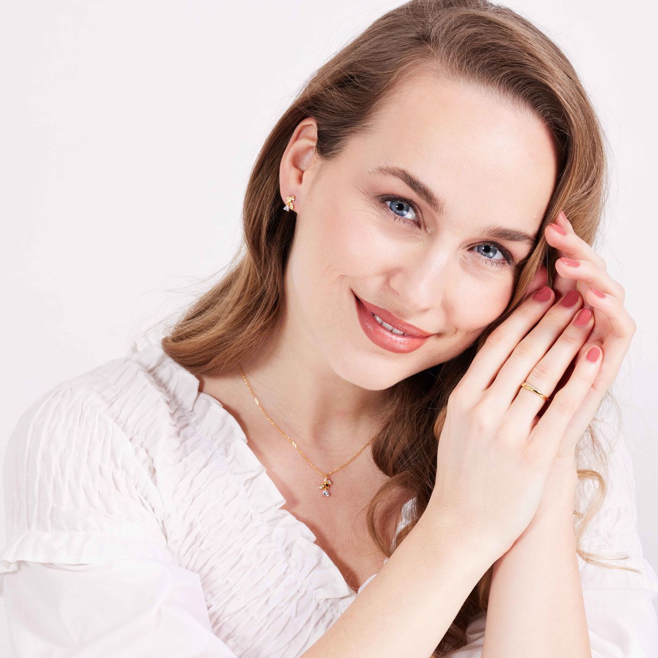 Zilveren goldplated oorknoppen met zirkonia voor dames