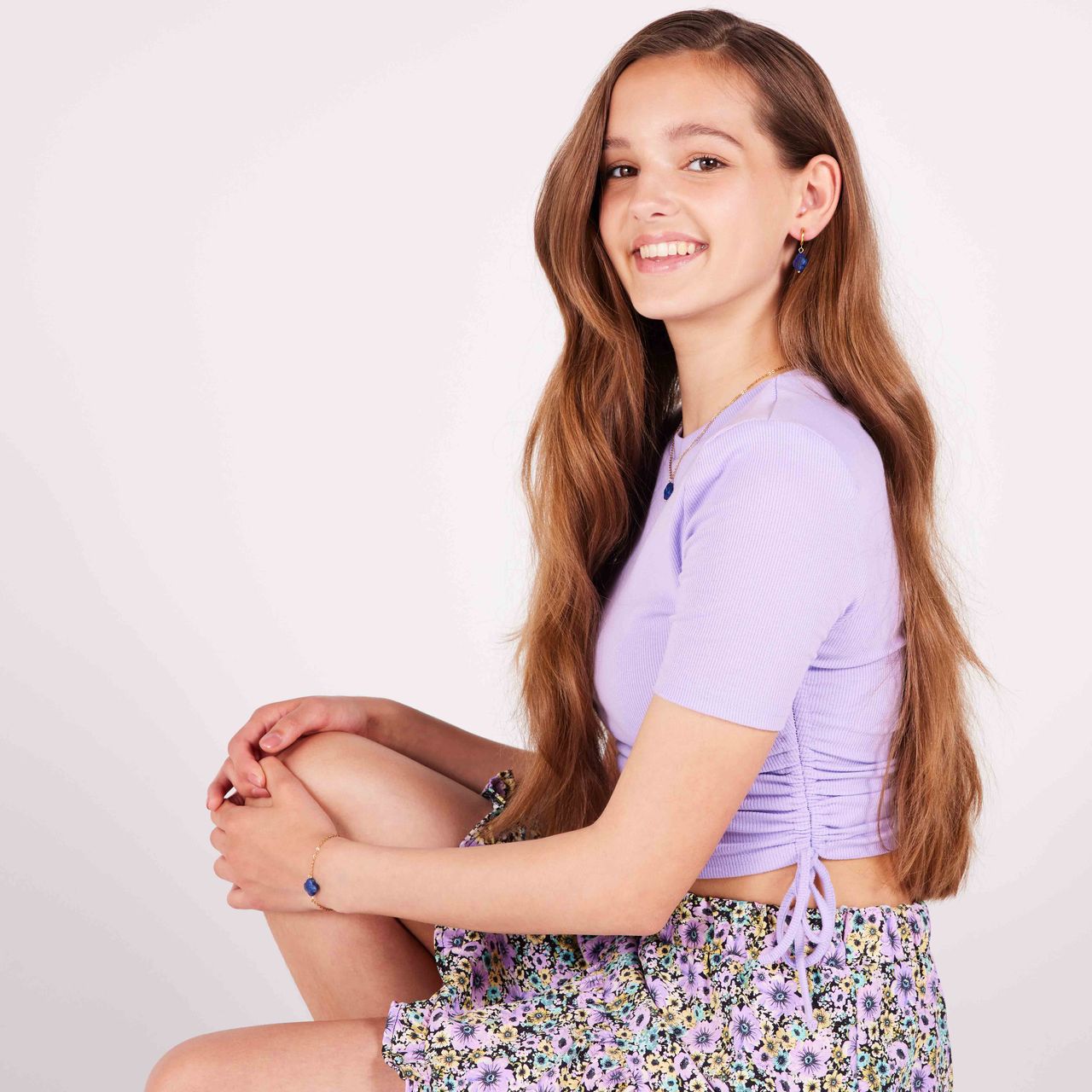 Stainless steel goldplated oorringen met hanger bloem met lapis lazuli voor dames