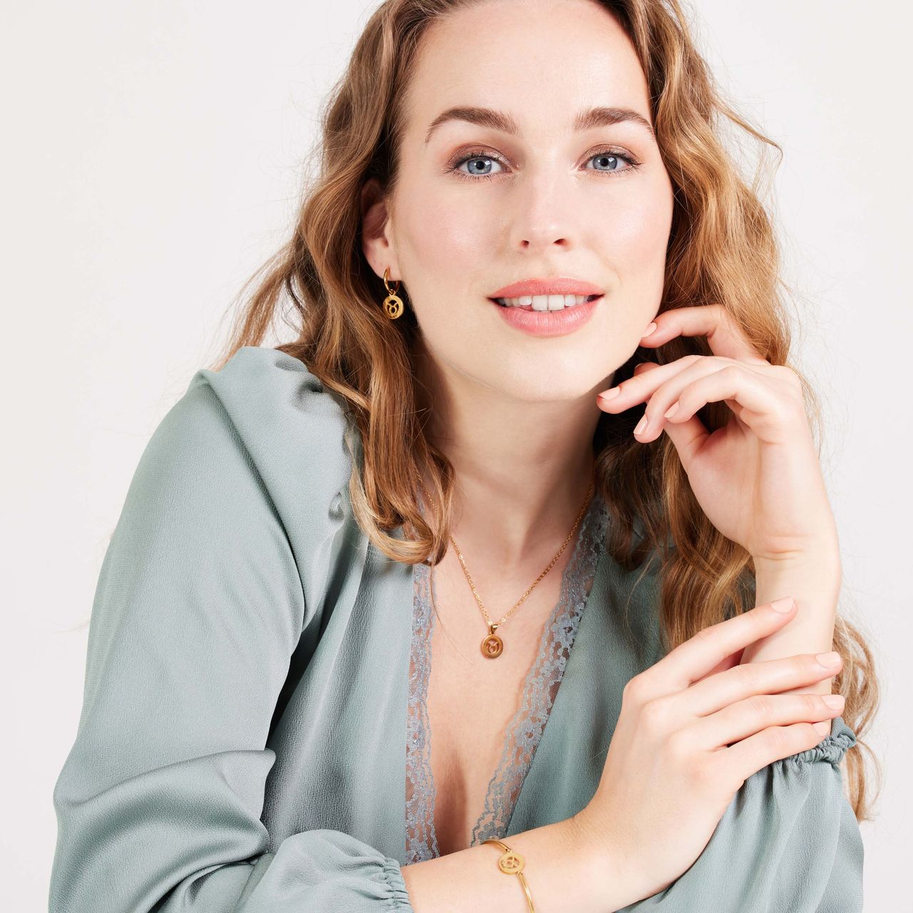 Stalen goldplated armband met sterrenbeeld stier