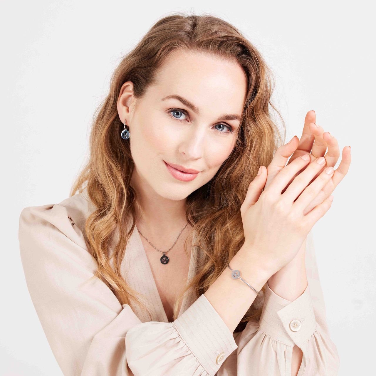 Stainless steel armband met letter - M