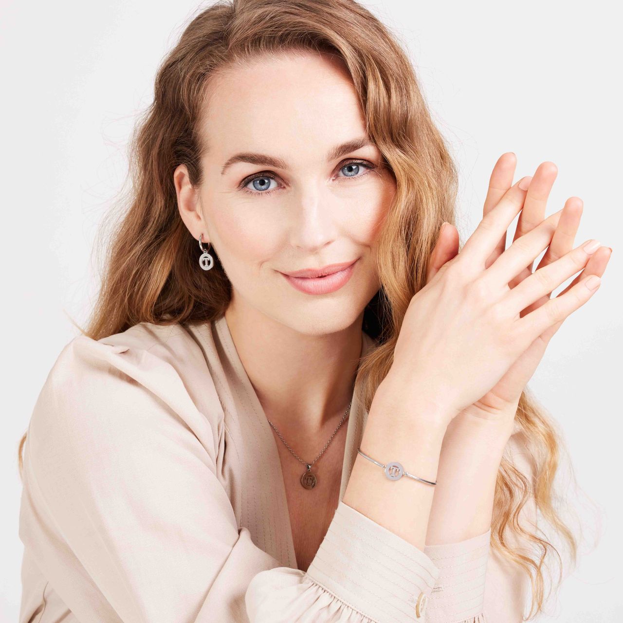 Stainless steel armband met letter - T