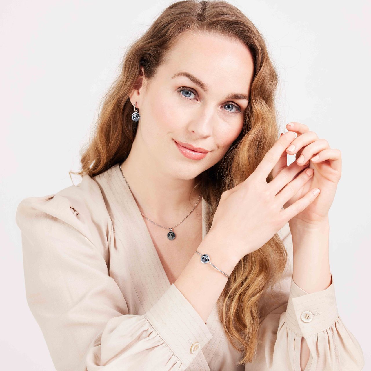 Stainless steel armband met wereldbol