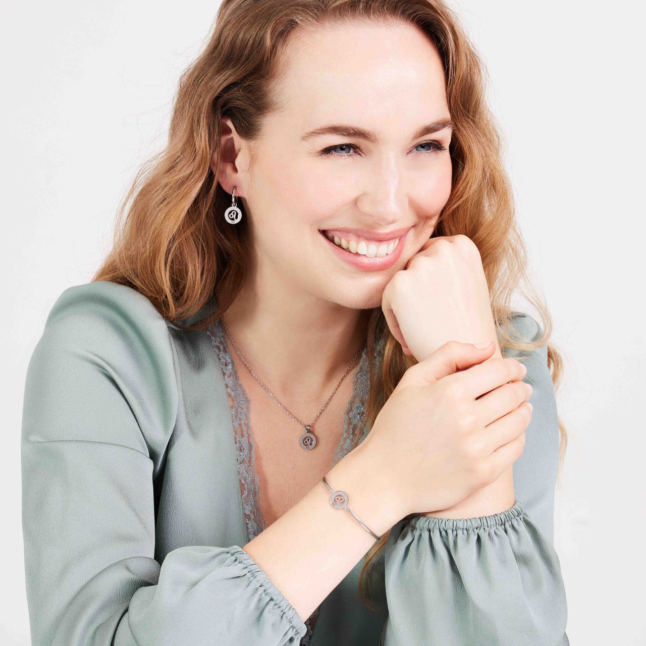 Stalen ketting met sterrenbeeld leeuw