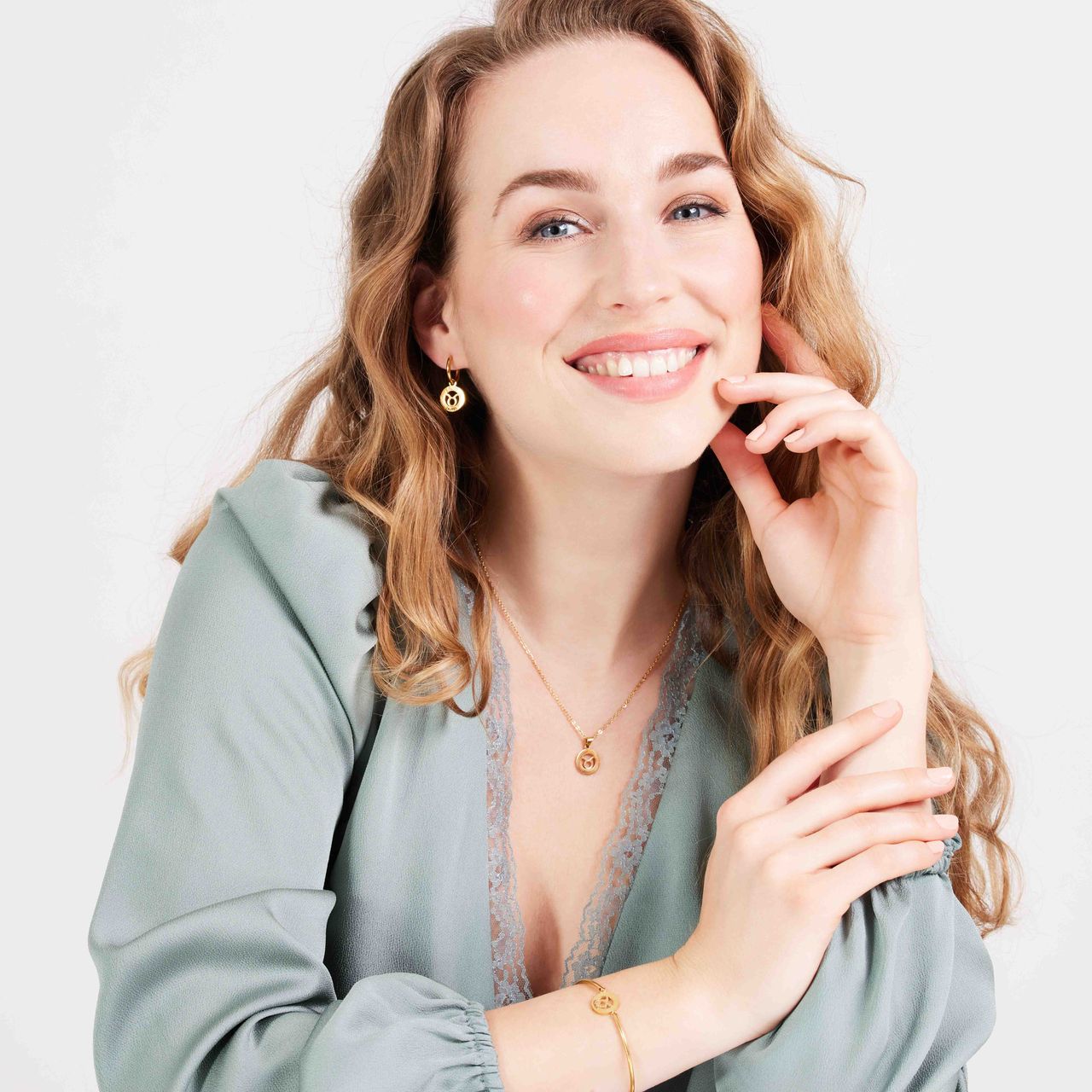 Stainless steel goldplated ketting met hanger sterrenbeeld Stier voor dames