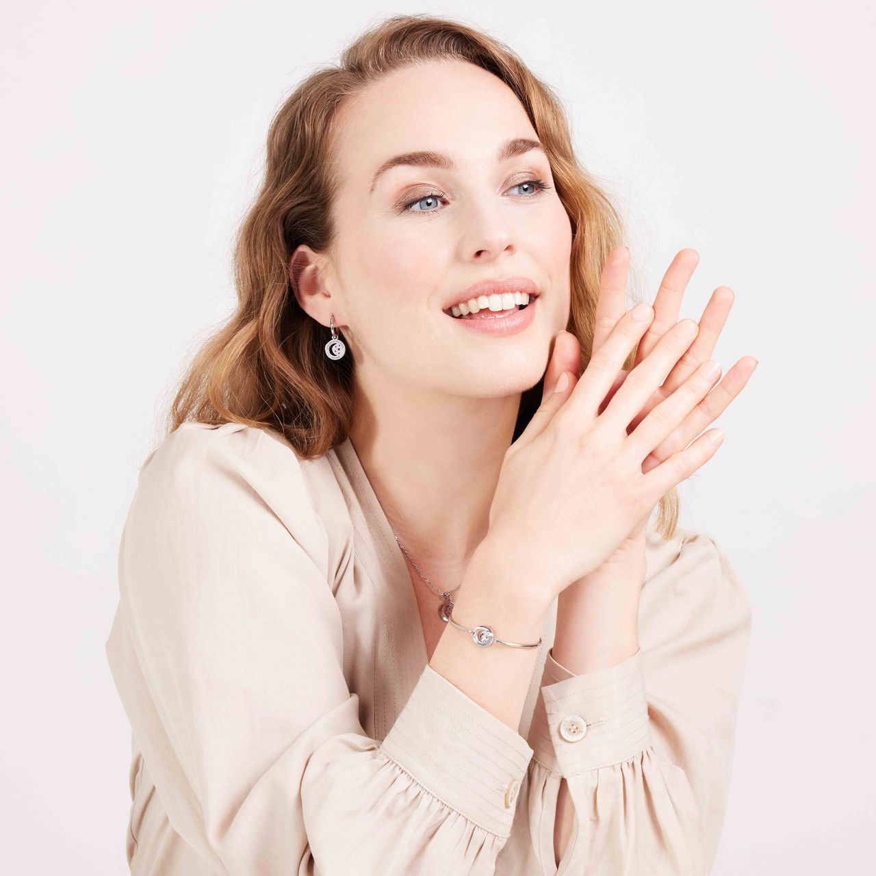 Stainless steel oorbellen to the moon and back