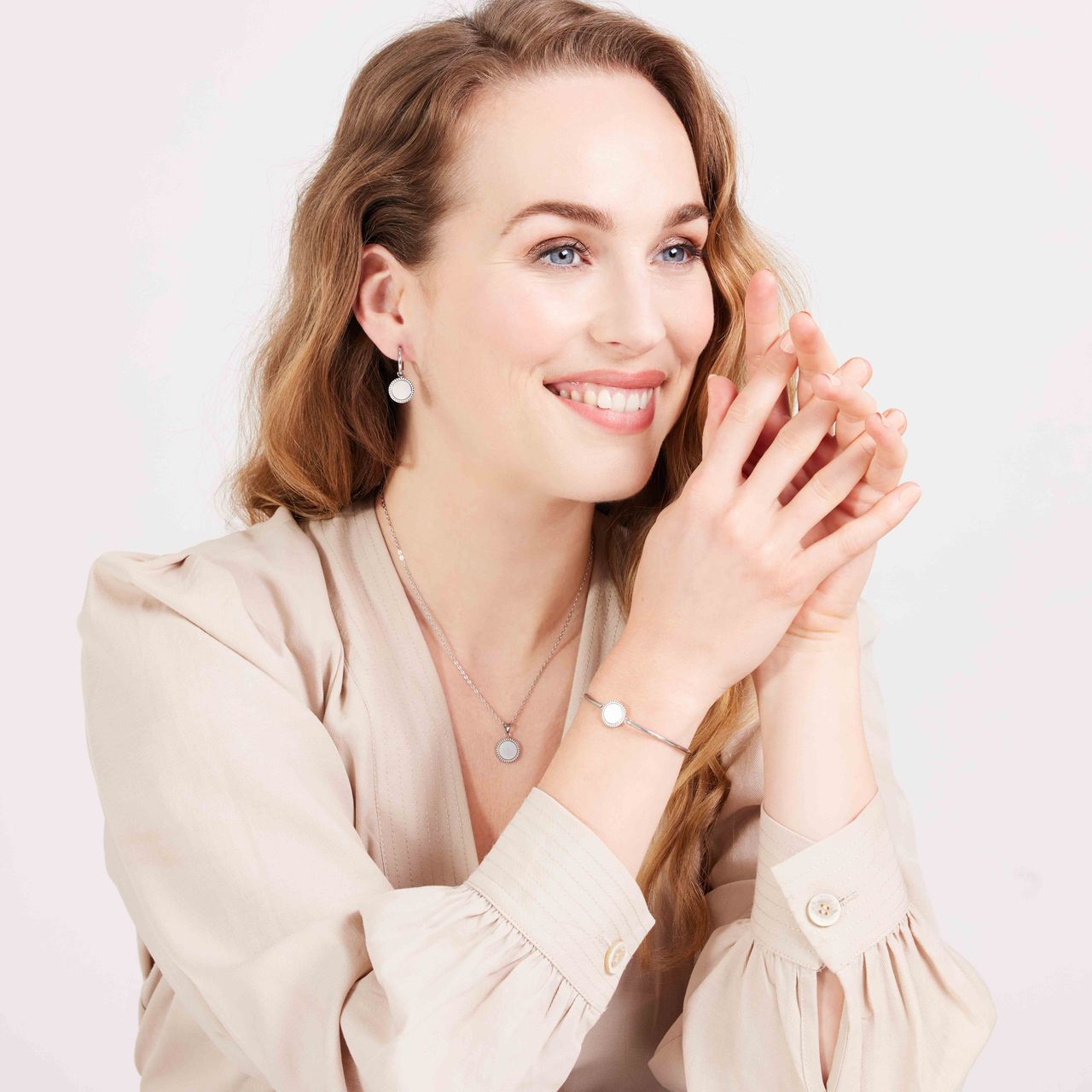 Stainless steel oorbellen met parelmoer