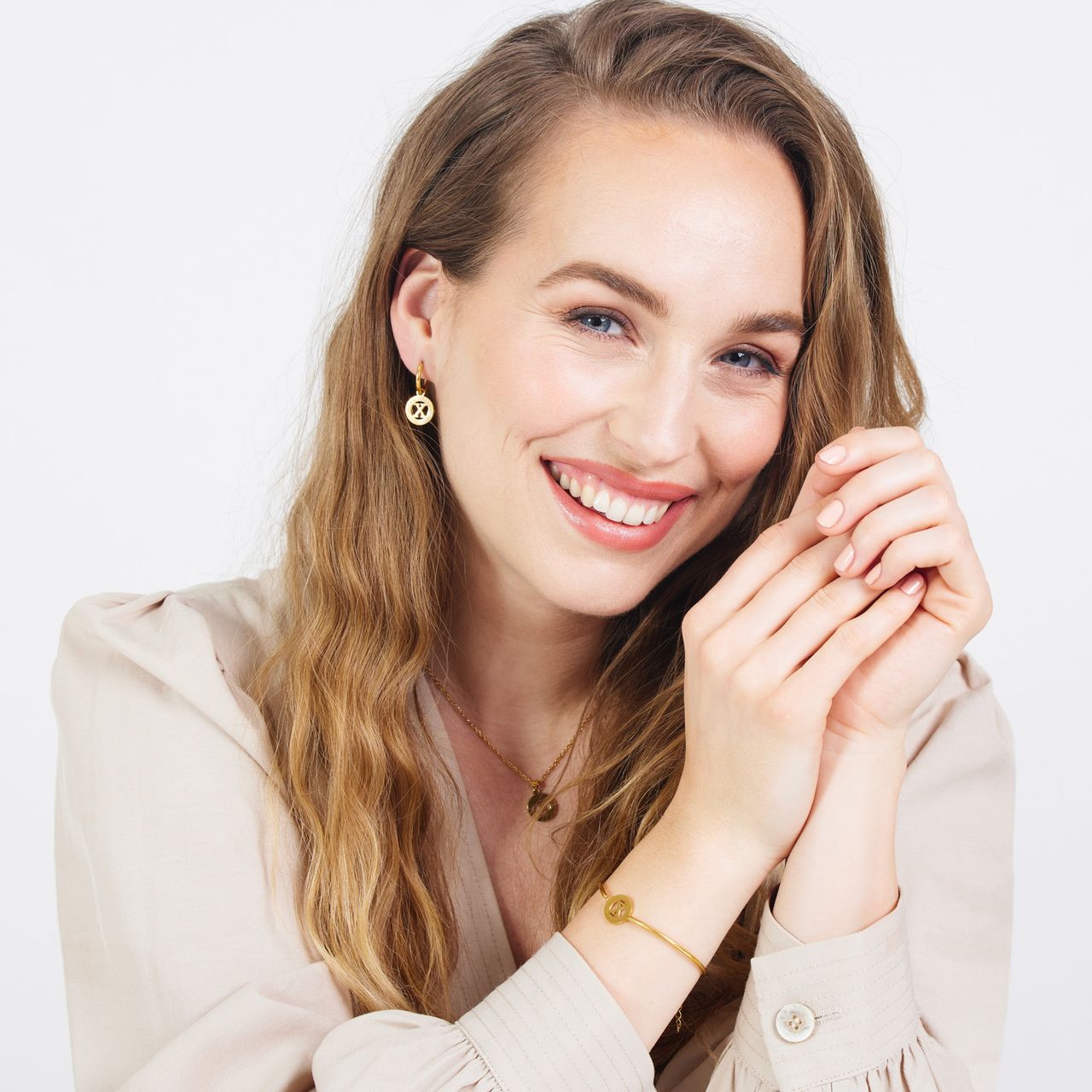 Stainless steel goldplated oorringen met letterhanger X voor dames