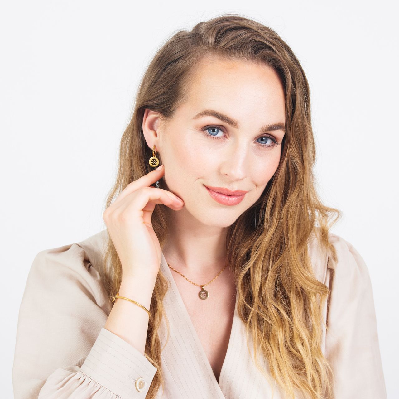 Stalen goldplated oorringen sterrenbeeld Waterman voor dames