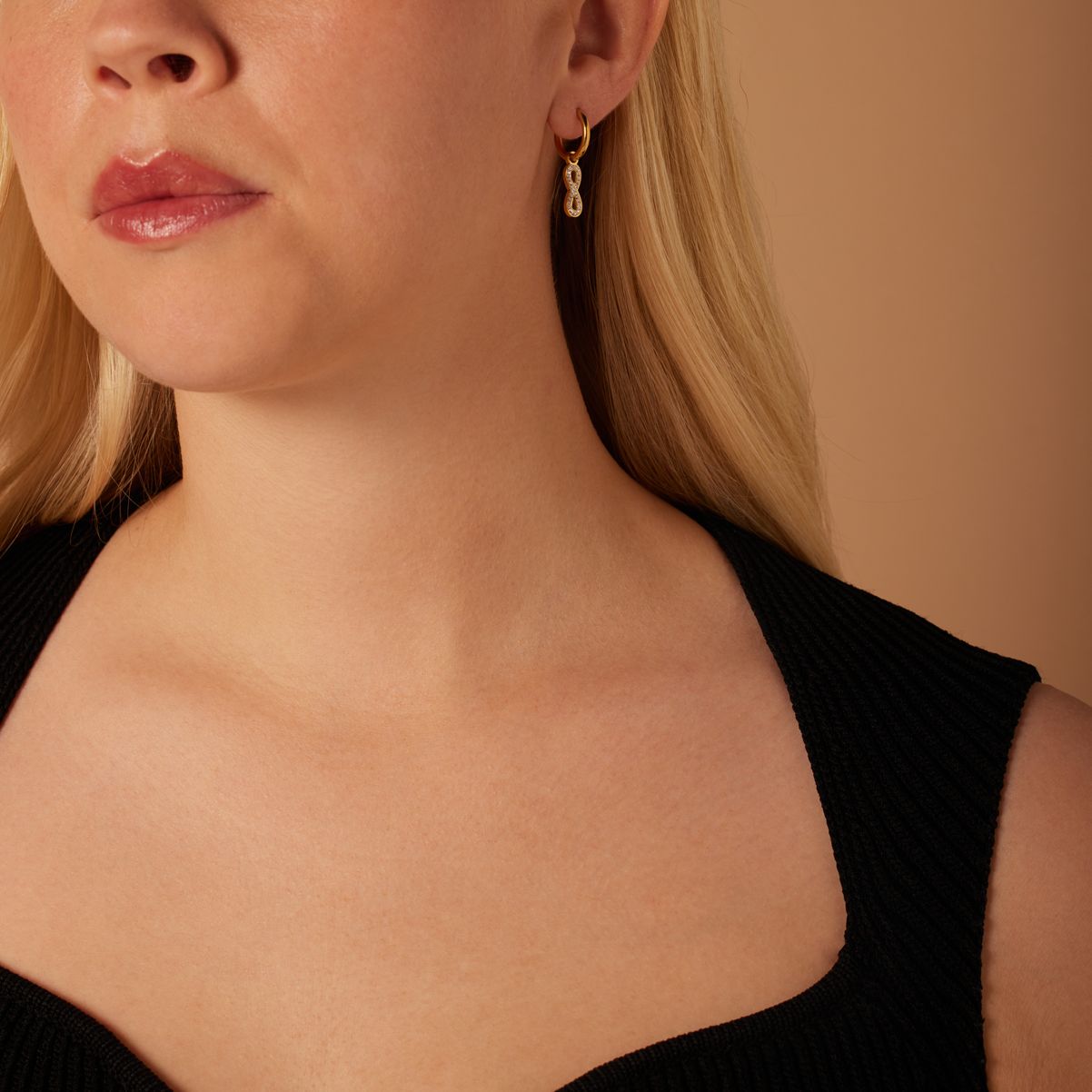 Stainless steel goldplated oorringen met hanger met infinity met kristal voor dames