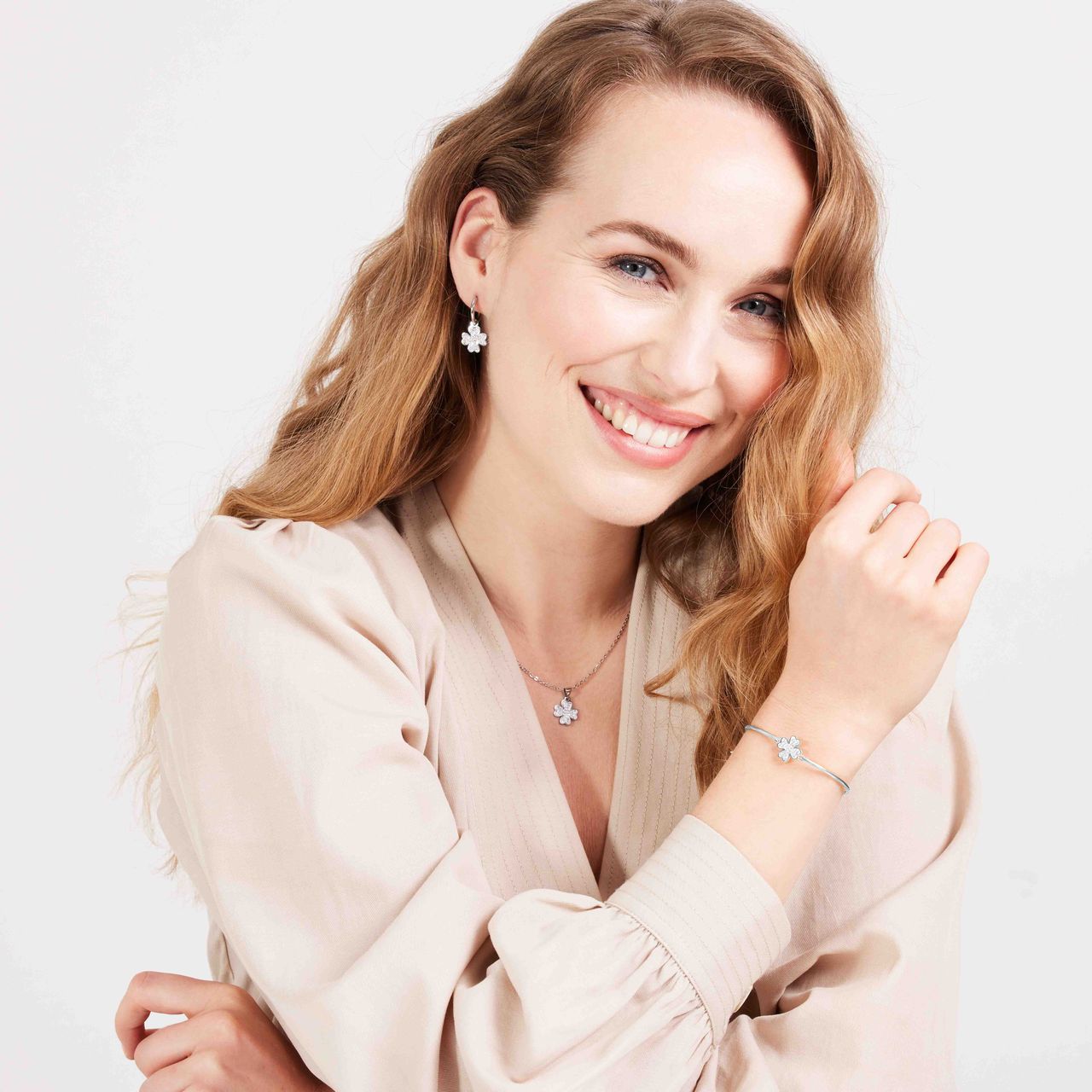 LivLiv stainless steel oorringen met klaver voor dames