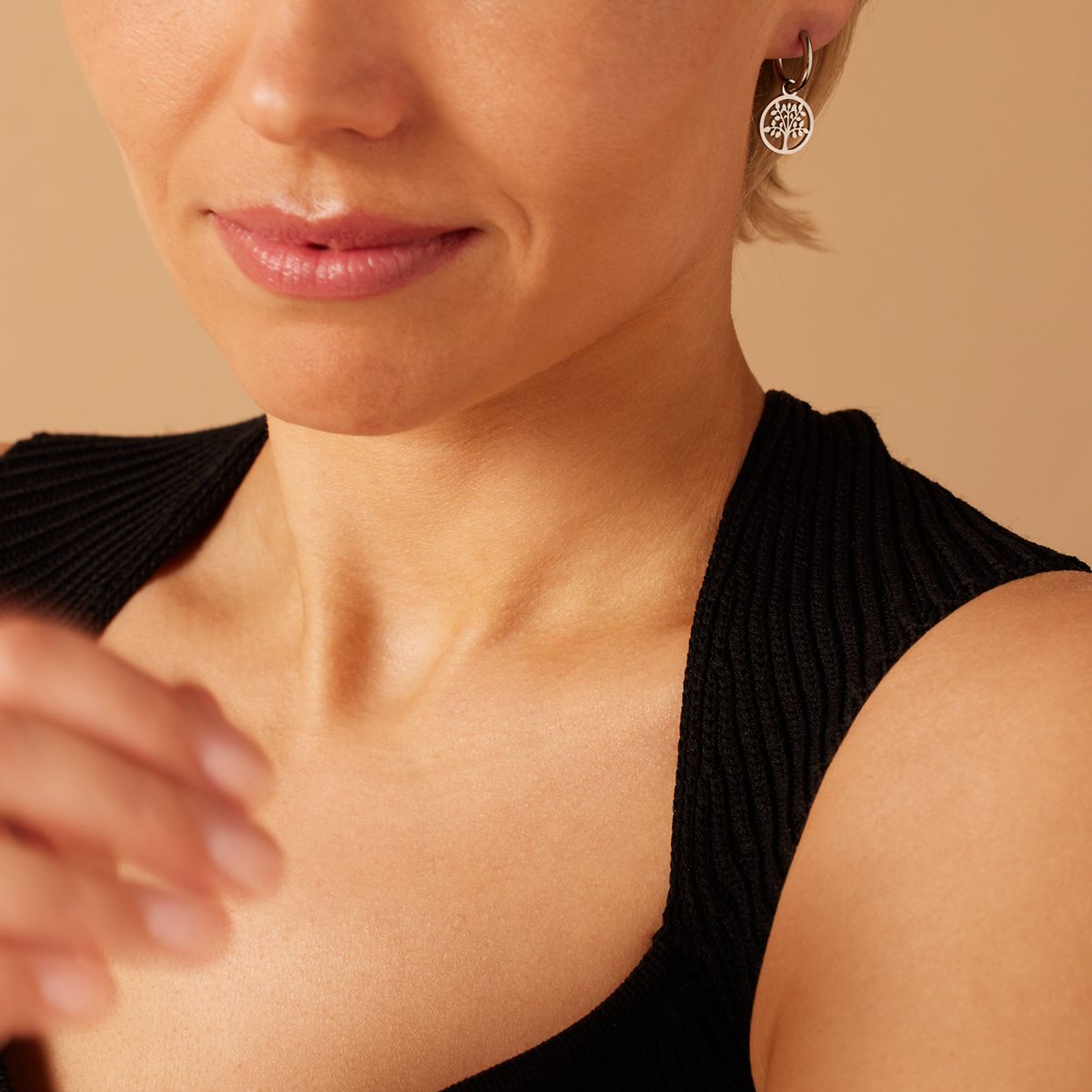 LivLiv stainless steel oorringen met levensboom voor dames