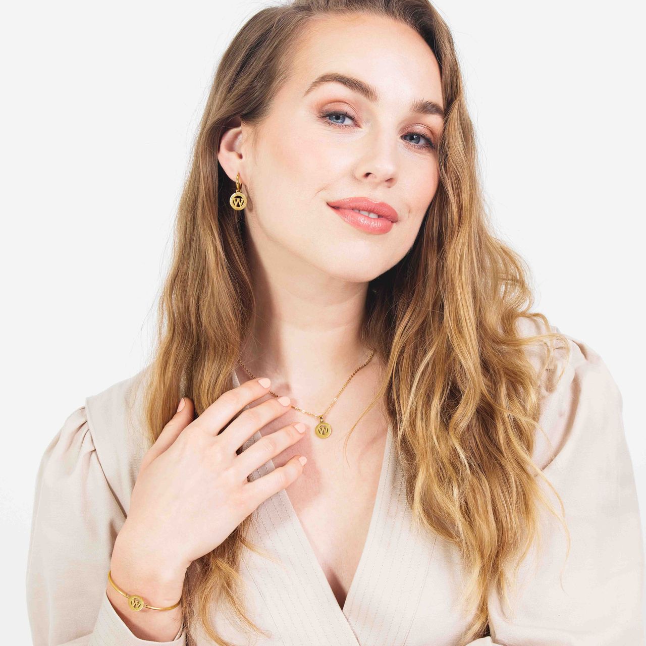 Stainless steel goldplated ketting met letterhanger W voor dames