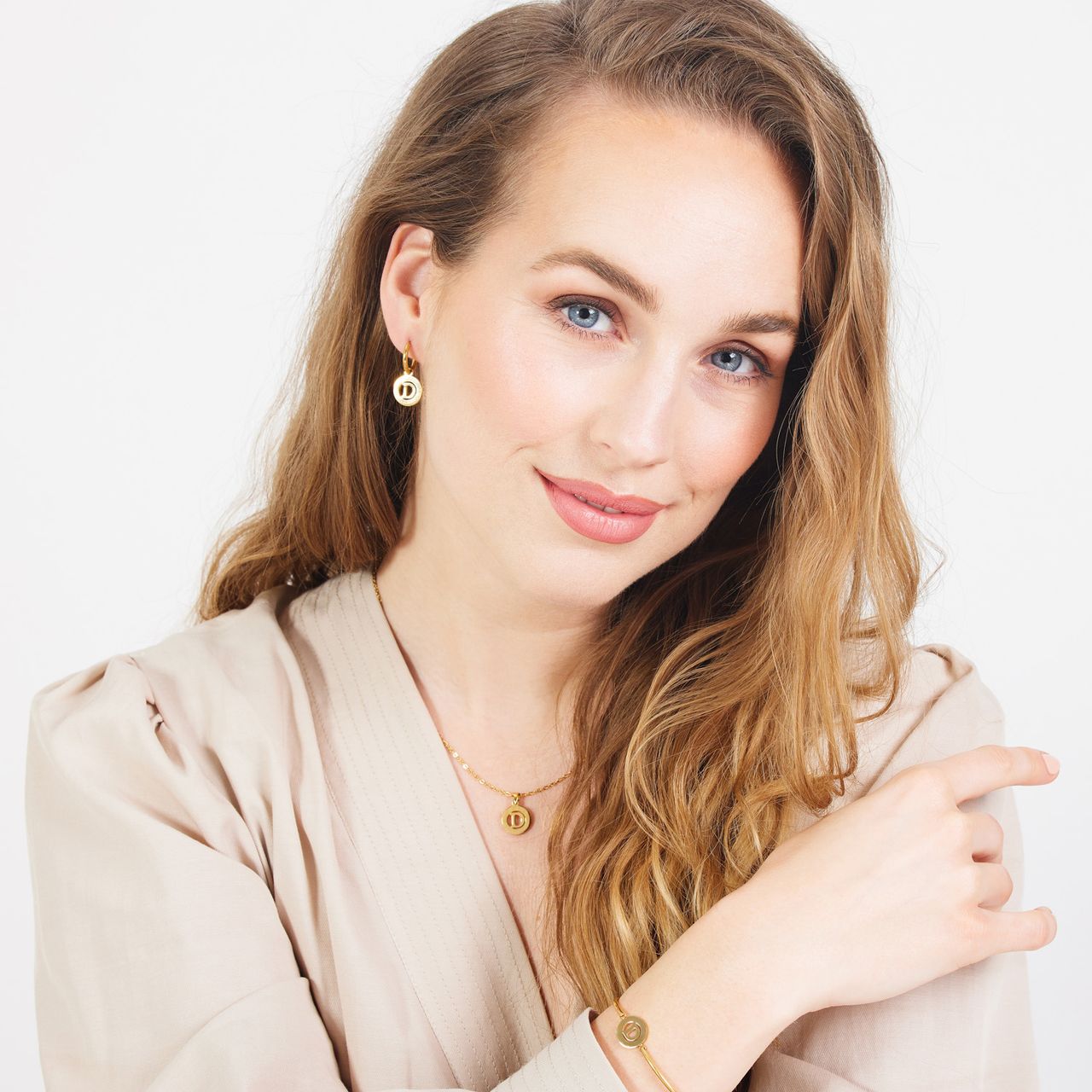 Stalen goldplated ketting met letterhanger D voor dames