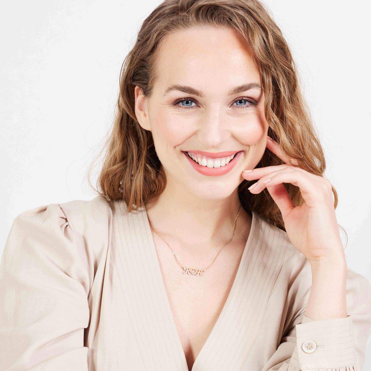 Zilveren roséplated naamketting voor dames