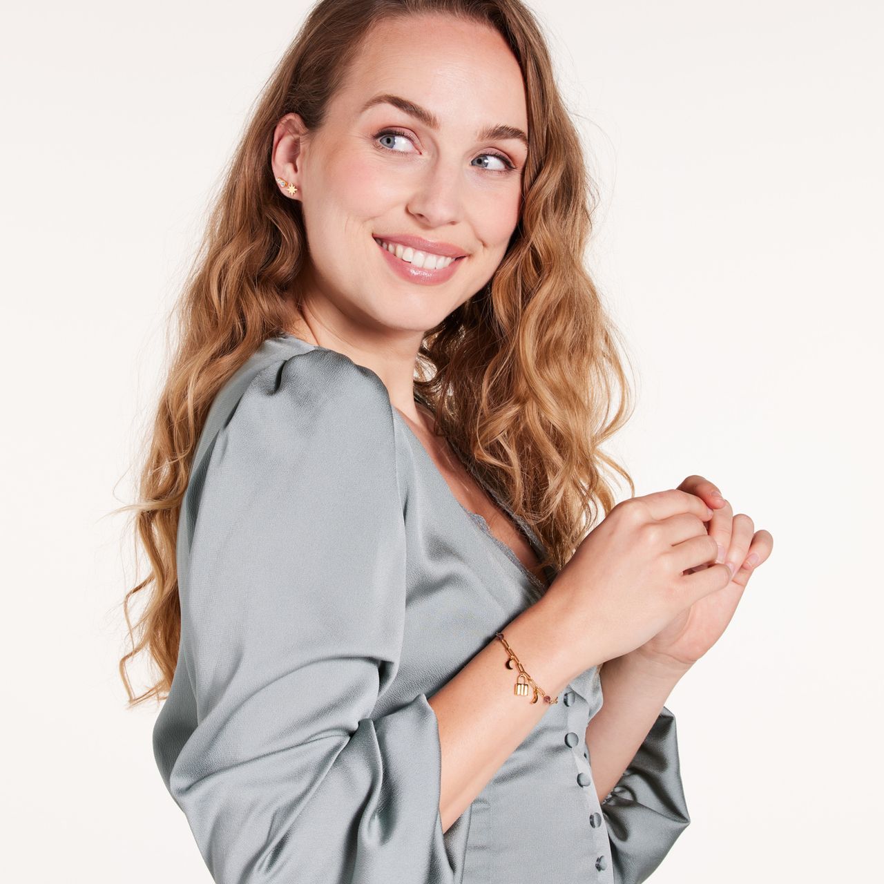 Stainless steel goldplated oorknoppen ster voor dames