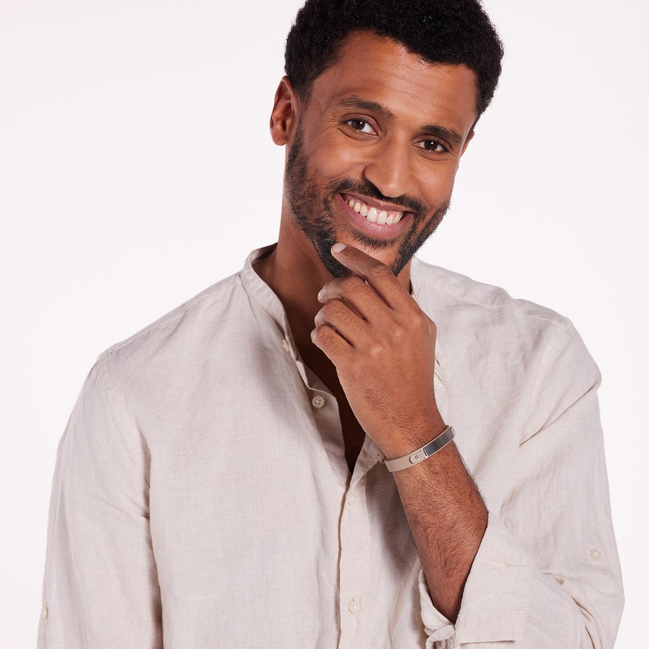 Gerecycled stainless steel armband leer beige