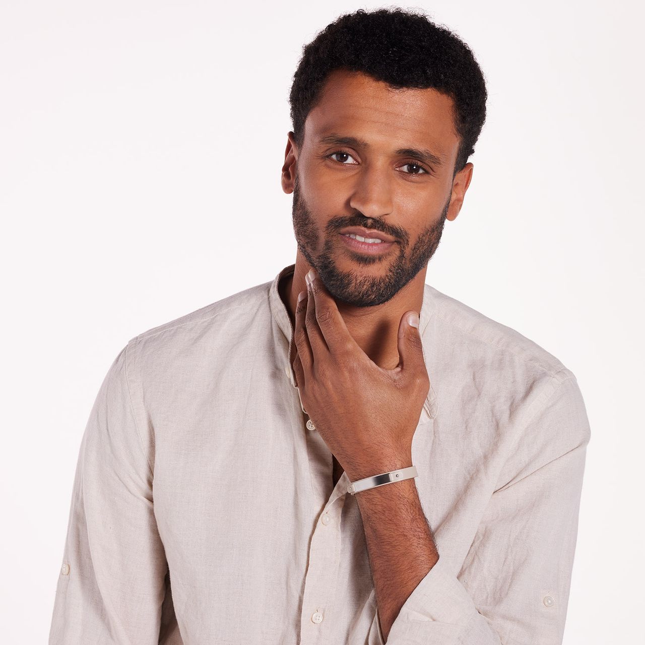 Gerecycled stainless steel armband leer zand