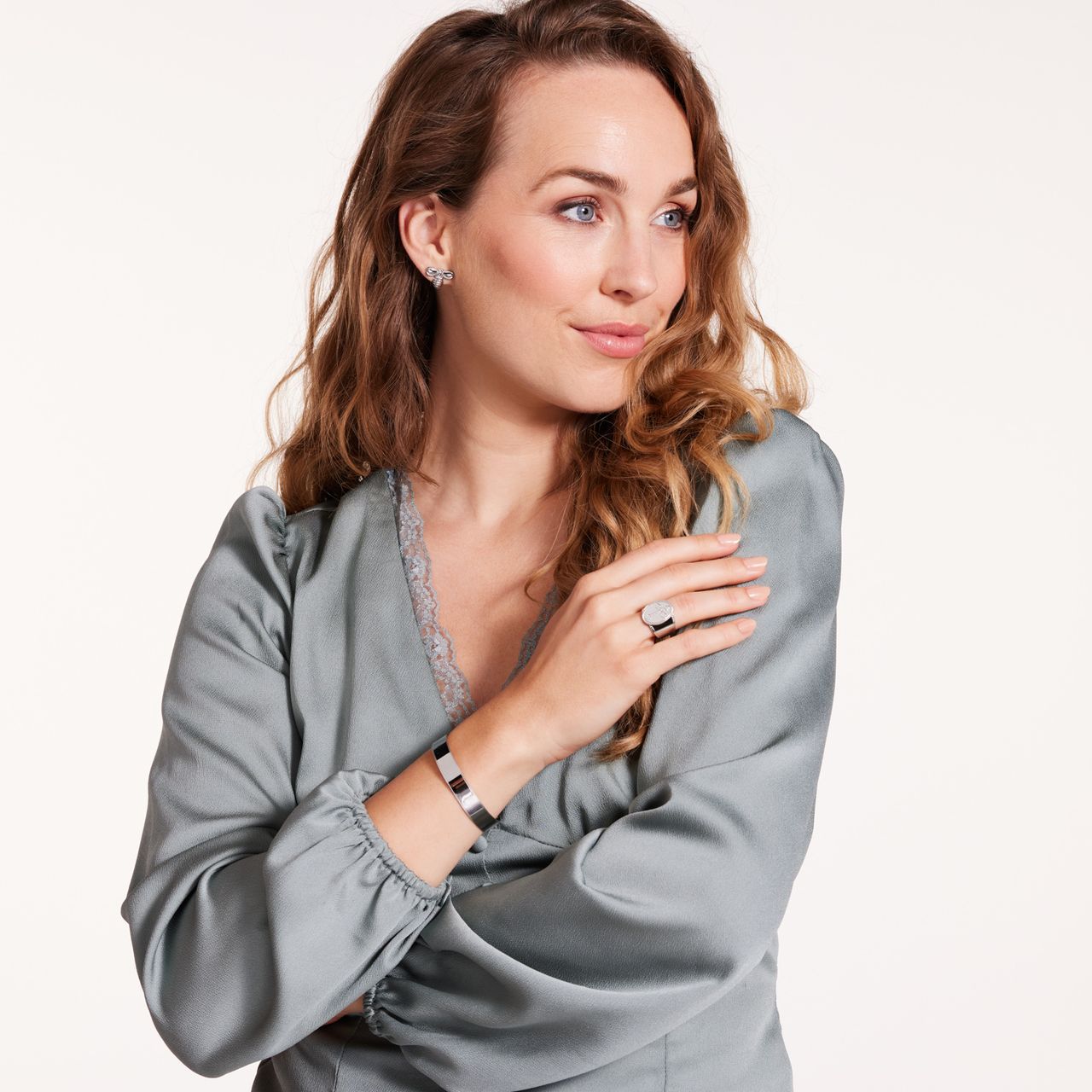 Stalen goldplated ring met kruis