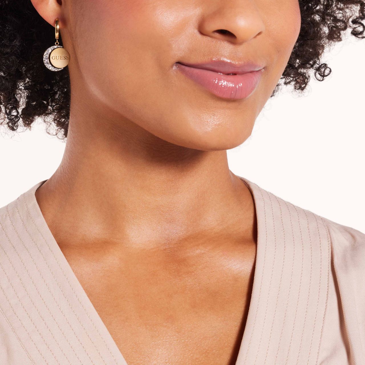 Guess stainless steel goldplated oorringen met hanger met kristal voor dames