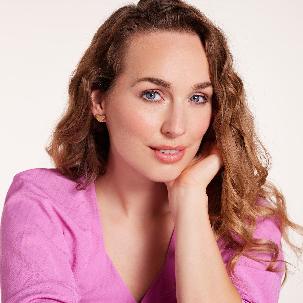 Guess stainless steel goldplated oorknoppen hart met kristal voor dames