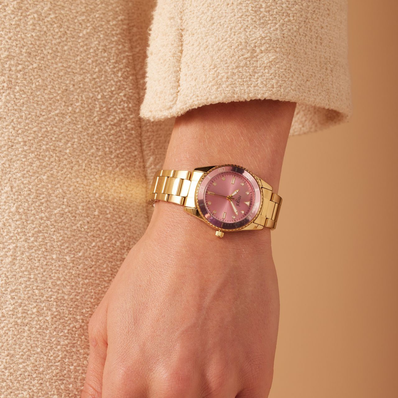 Regal dames horloge met stainless steel band