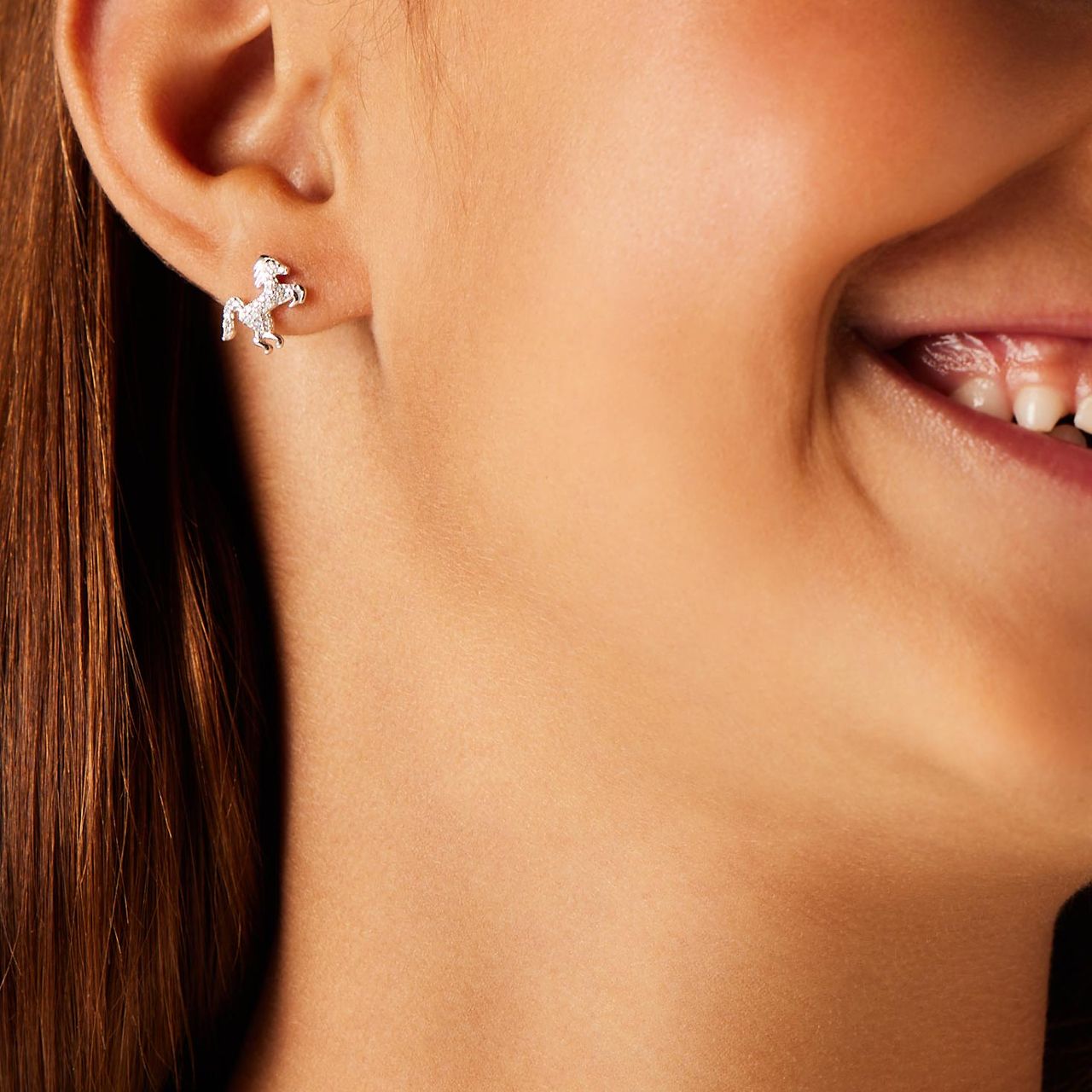 Zilveren oorknop paard zirkonia