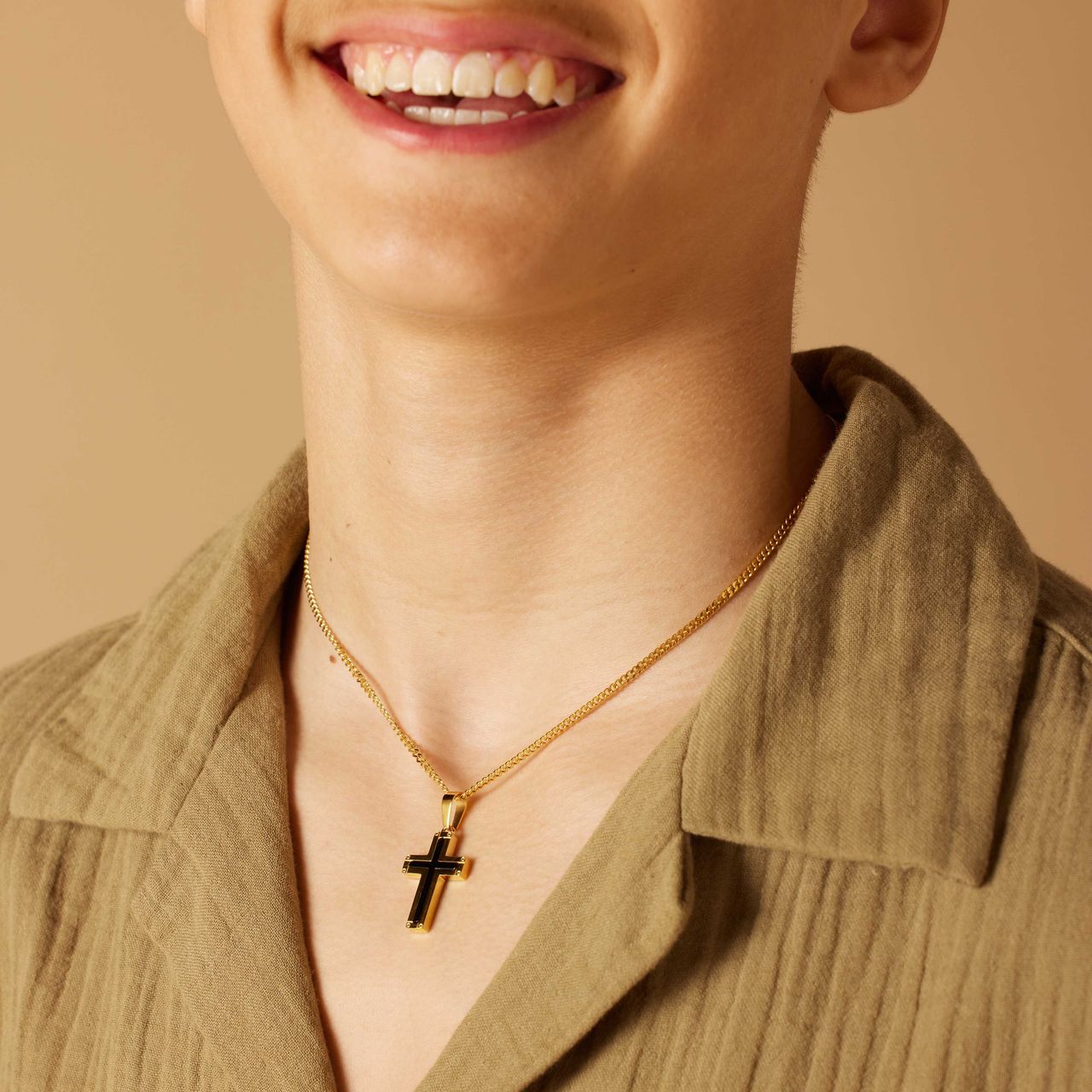 Stainless steel goldplated kinderketting met hanger kruis