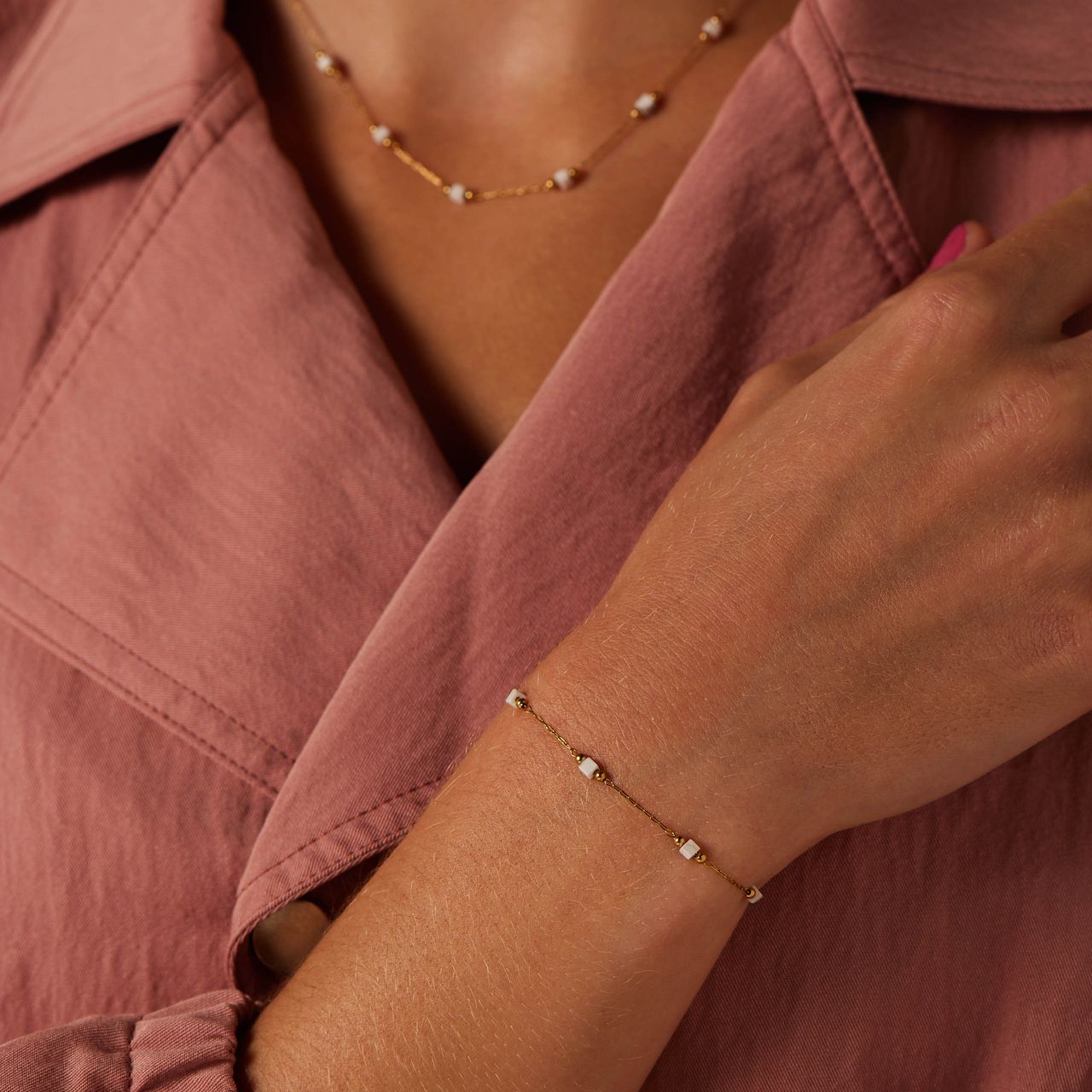 Stainless steel goldplated ketting met marmeren blokjes